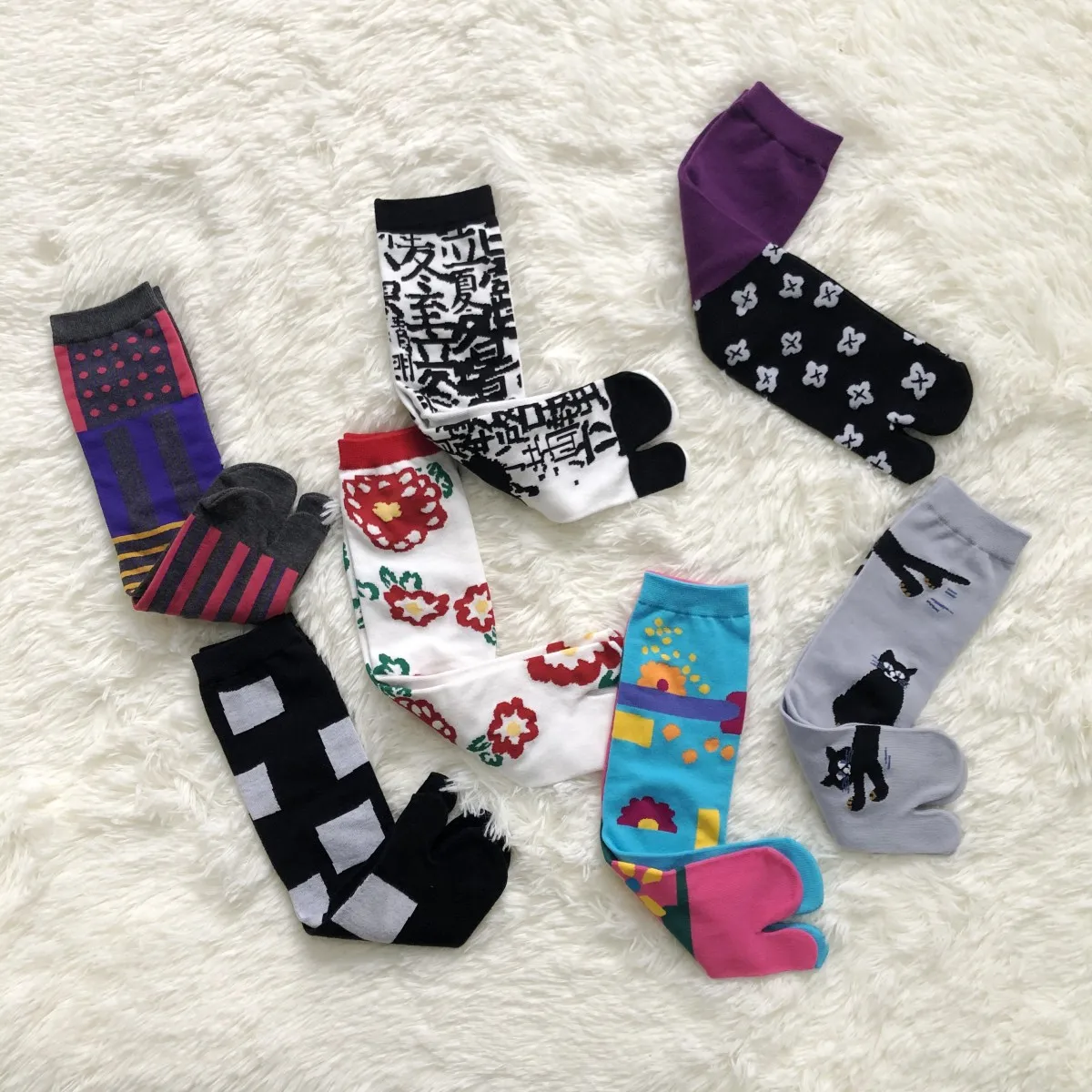 Socks Two Finger Women Men Cotton Art Design Color Printed Long Deodorant Kawaii Harajuku Designer Japanese Clog Split Toe Socks