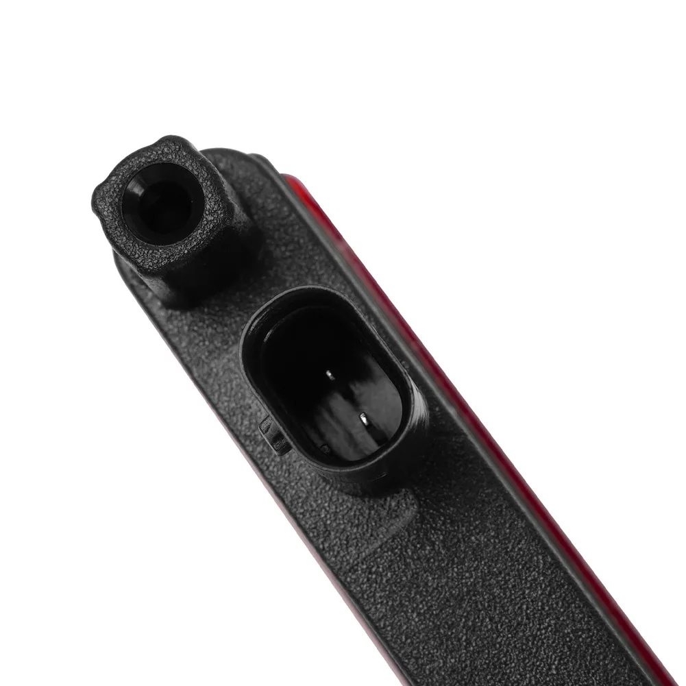 

Улучшение безопасности автомобиля, как показано на рисунке: 3-й стоп-сигнал, блок автомобильных фонарей, прямая замена, технология LED.