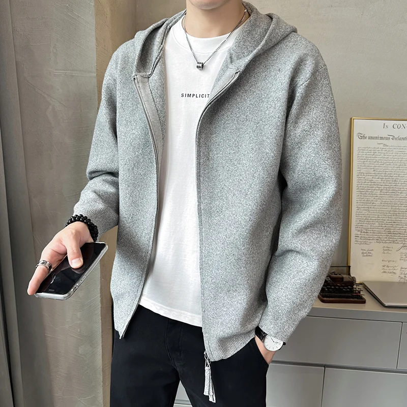 

Корейский мужской однотонный кардиган с капюшоном на молнии, модный топ из полиэфирного волокна, с длинными рукавами, стандартной длины