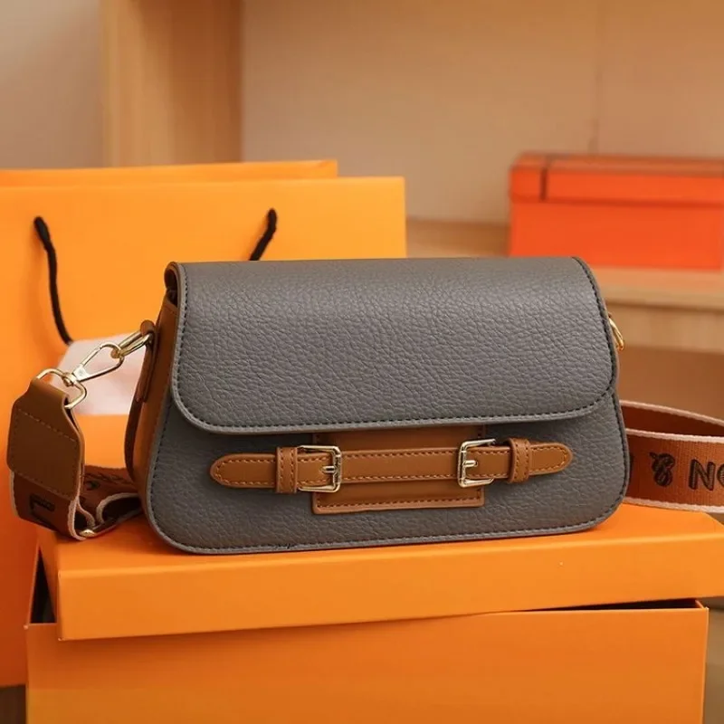 

Commuter Mom's Bag Best Minimalist Crossbody Bag For Women Paris Superstar Show Luxury