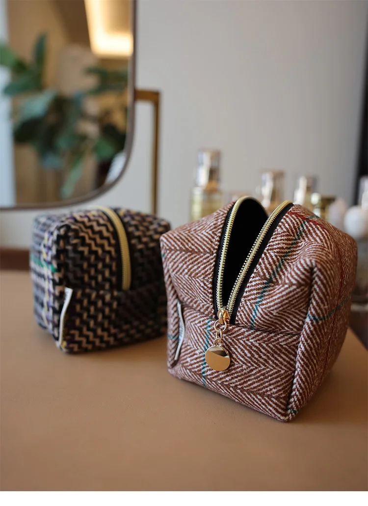 Geometric Cube Bag Metal Zipper Handle Fabric Brushed Creative Twill Square Wave Pattern Storage Bag Small Cosmetic Bag
