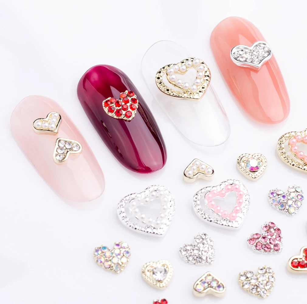 10Pcs Liefdevolle Hart Nail Art Decoraties 3D Legering Valentijnsdag Vergulden Glitter Harten Diamanten Nagel Charmes Diy Nagel levert