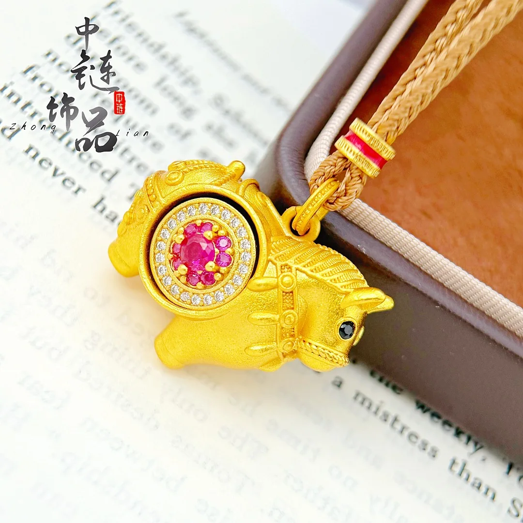Diamond-encrusted revolving Donmar pendant 9999gold