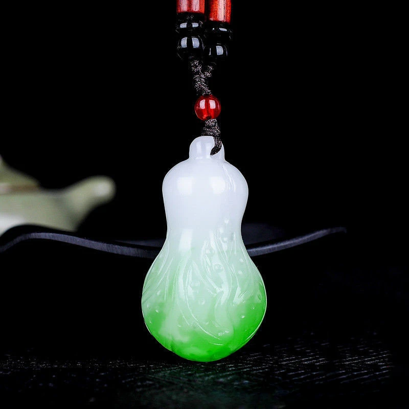 Emerald Green White Green Dual Color Cabbage Pendant for Men and Women's Baifang Laicai Exquisite Pendant