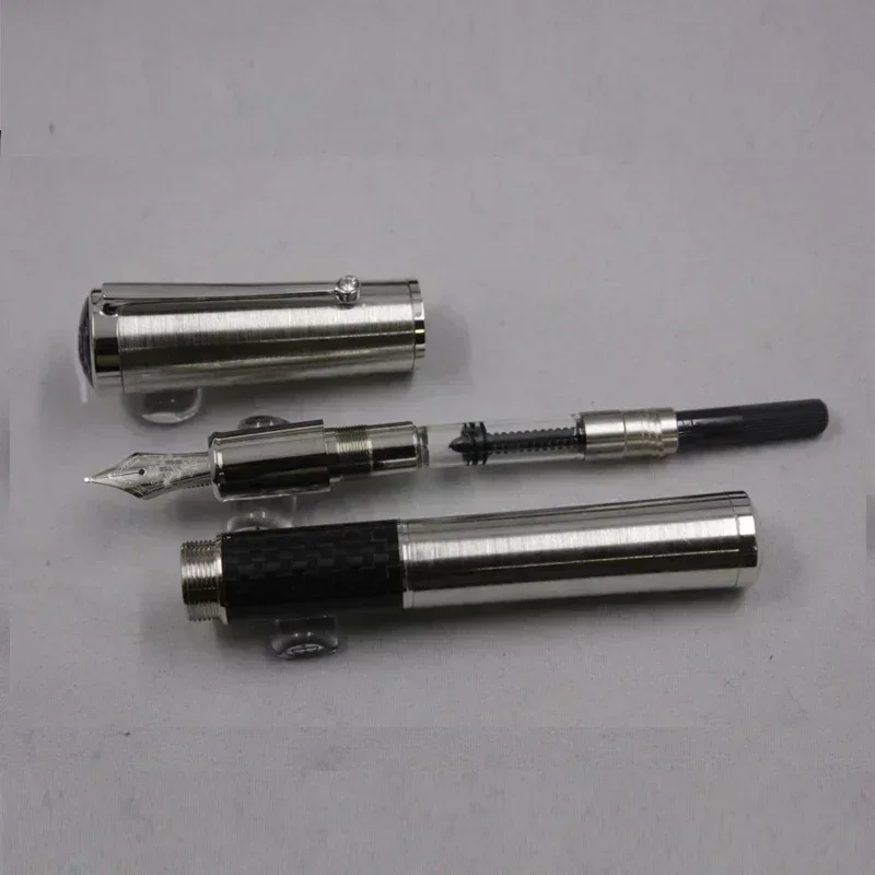 2025 جودة جديدة MB محدودة مهاتما غانده معدن ألياف الكربون الرخام قلم توقيع نافورة الأسطوانة أقلام حبر جاف