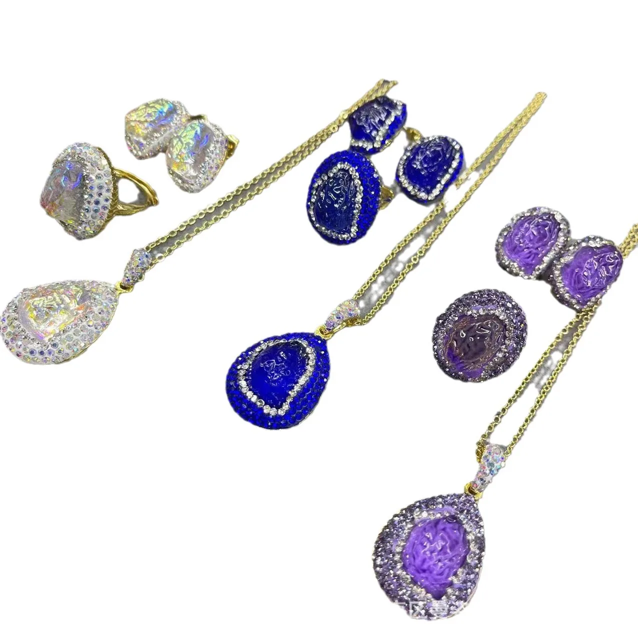 Ore colorful fluorescent crystal three-piece jewelry set vintage French pendant necklace earring ring accessories direct sales