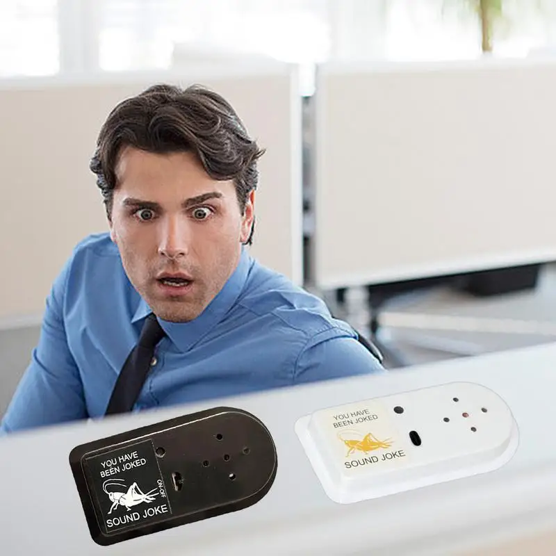 إعلانات صانع الضوضاء أجهزة المزح الصغيرة التصفير عدة أشهر الكريكيت الصوت المزحة للأطفال الكبار هالوين زملاء العمل الكمامات #4