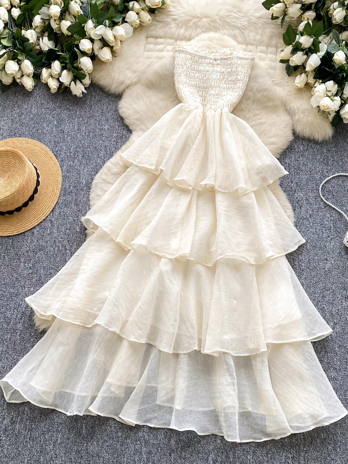 Vestido Midi E de Cintura Alta em Linha A para Mulheres Verão 2025 Sem Mangas Estilo de Saia Torta Versão Coreana para...