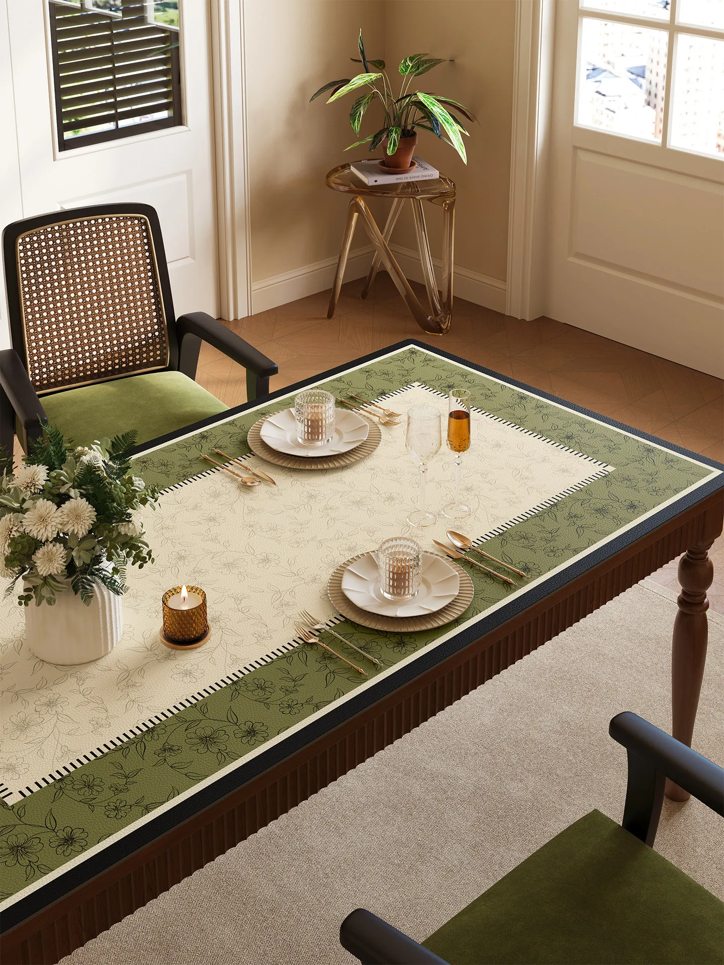 Medieval style dining table mat, oil-proof, waterproof, leave-in tablecloth, anti-scalding, retro advanced coffee table