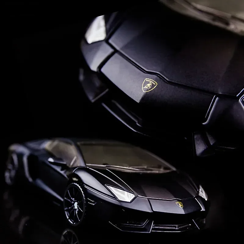 Hasbro ของเล่นของเล่นแก้เครียด18cm, โมเดลล็อคกิจกรรมรถ Lamborghini หุ่นยนต์แปลงร่างเป็นหุ่นยนต์ของขวัญวันเกิด