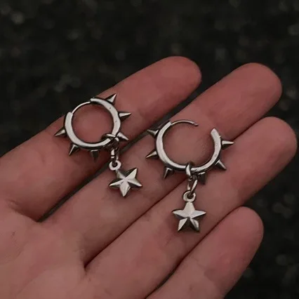 Hot selling personalized thorns circle buckle star earrings, internet famous spicy girl trendy cool versatile earrings