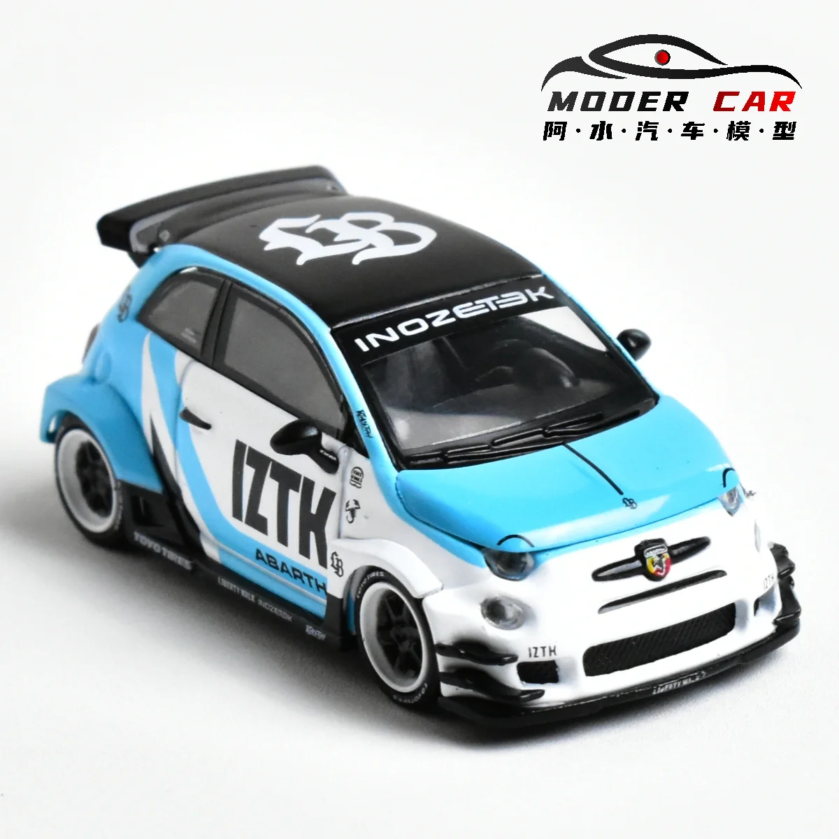 

Литая под давлением модель автомобиля MINIGT TSM 1051 1:64 Abarth