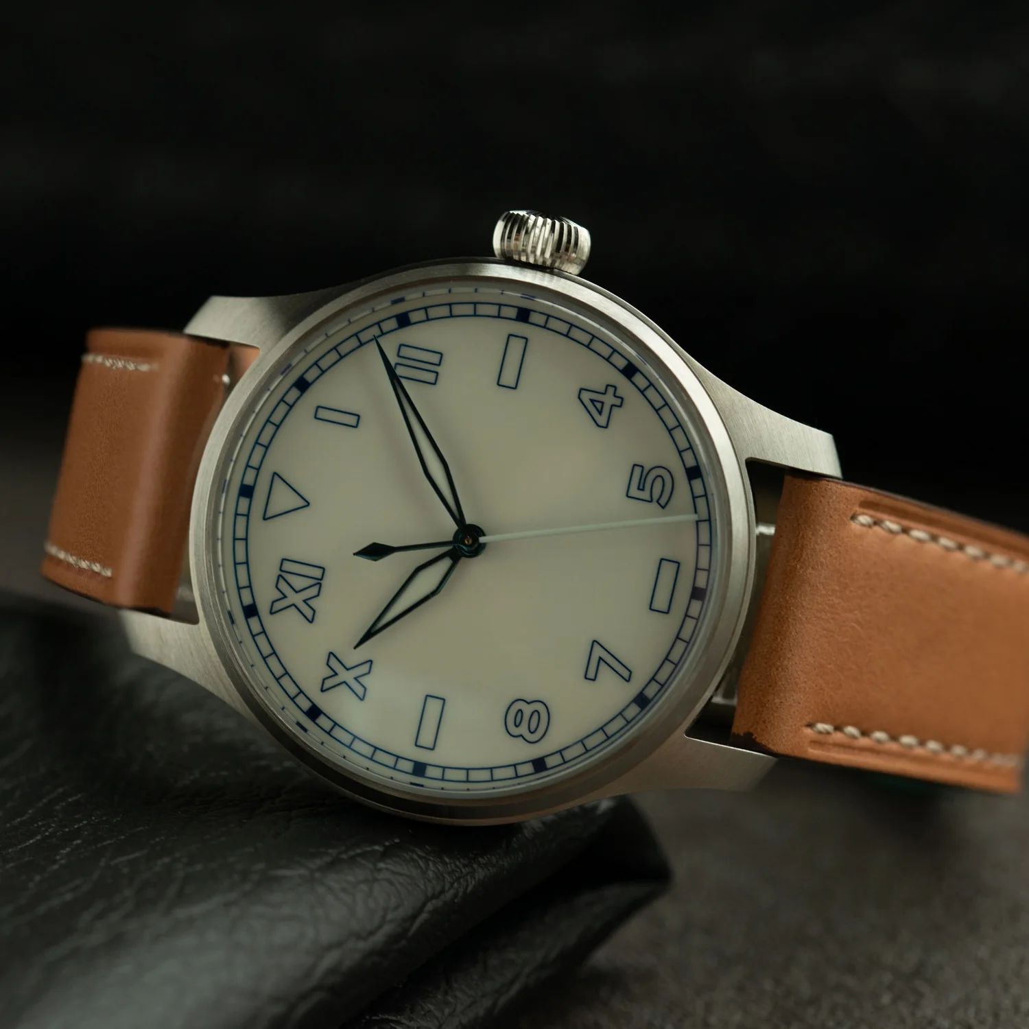 Hruodland Men Automatic Watch 40MM Pilot Mechanical Wristwatch 10Bar Waterproof BGW-9 Luminous Sapphire Mirror PT5000