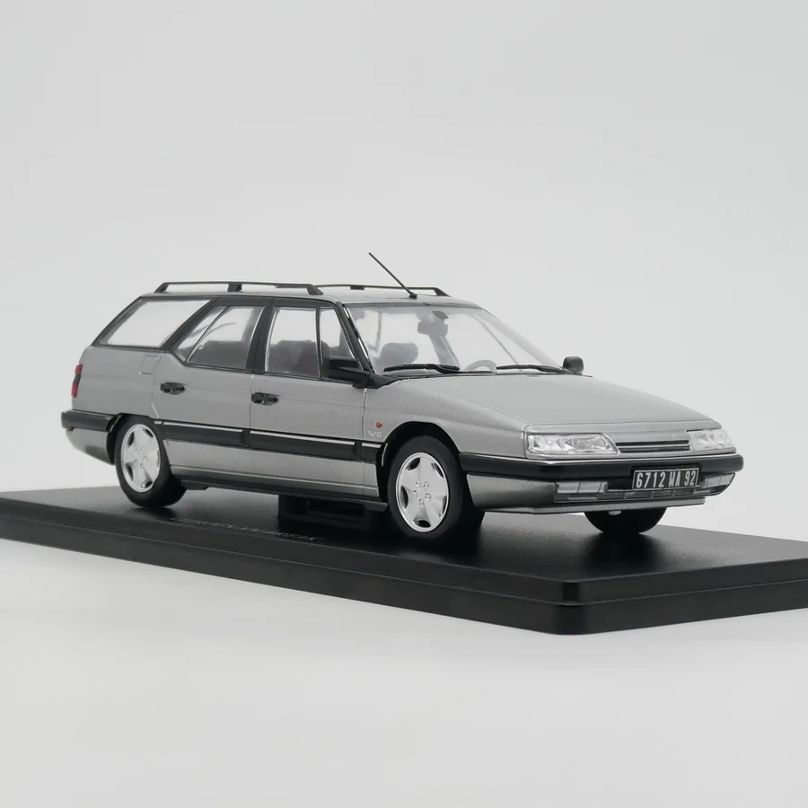

Diecast IXO 1:24 Scale Citroen XM Station Wagon Alloy Car Model Collectible Toy Gift Souvenir Display Ornament