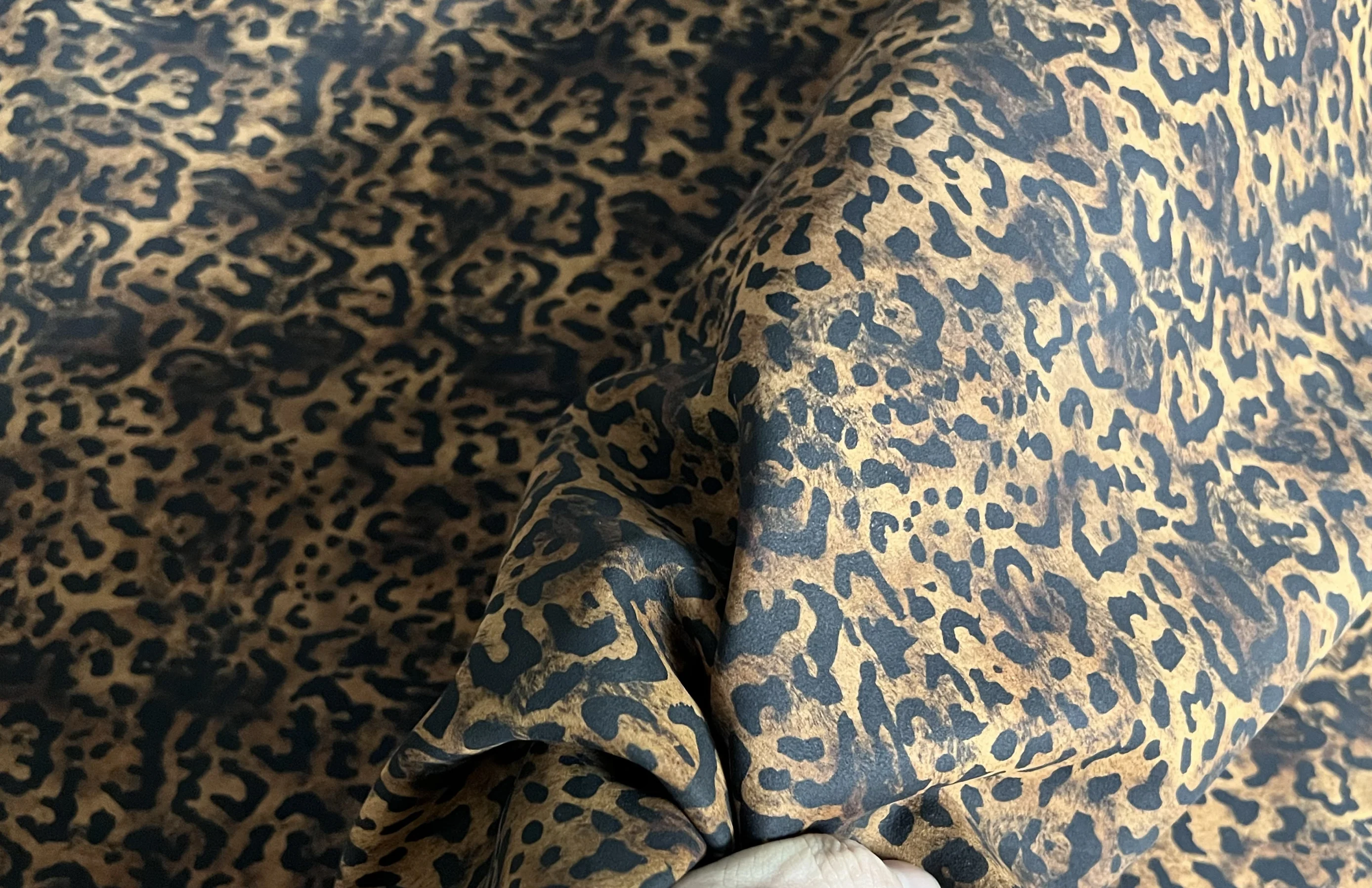 Leopard print Little Lamb Printed full-grain sheepskin  thickness 1.0mm Genuine Leather 3-4 SF. 5-7 sf