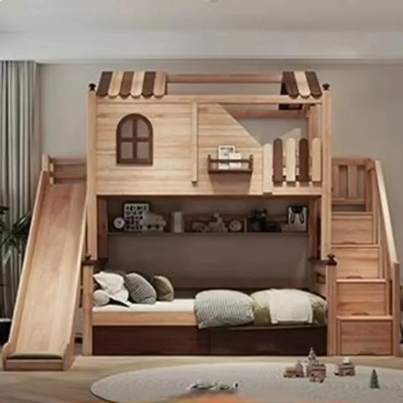 

Детская двухъярусная кровать из массива дерева «Дом на дереве» с горкой Семейная двухъярусная кровать Высокая и низкая кровать