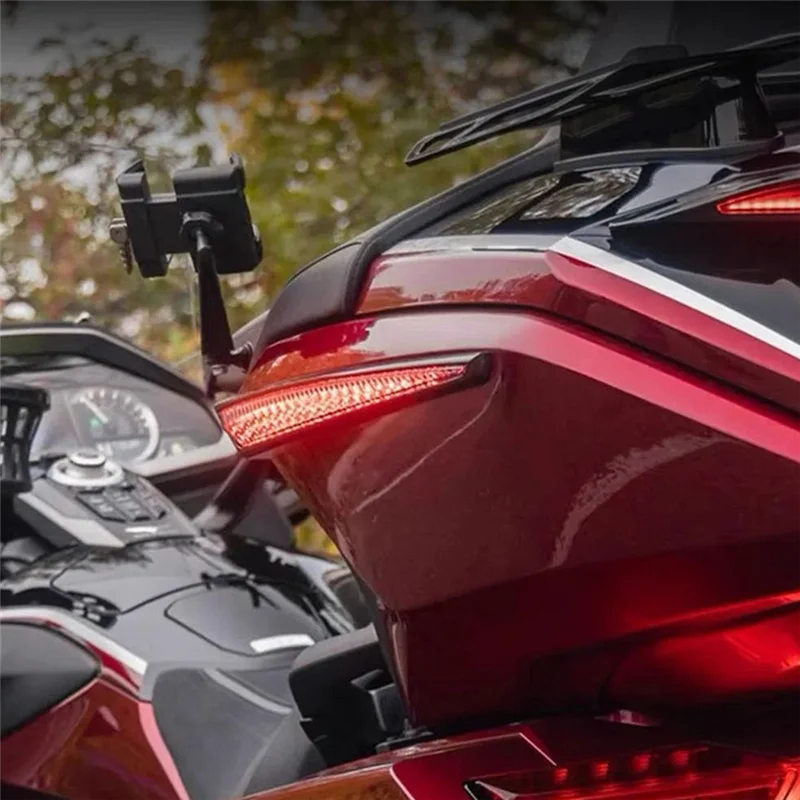 A65P-دراجة نارية علوية سبار صندوق الجذع الجانب ضوء ديكور مصباح ليد مصباح لهوندا Goldwing GL1800 2021-2023