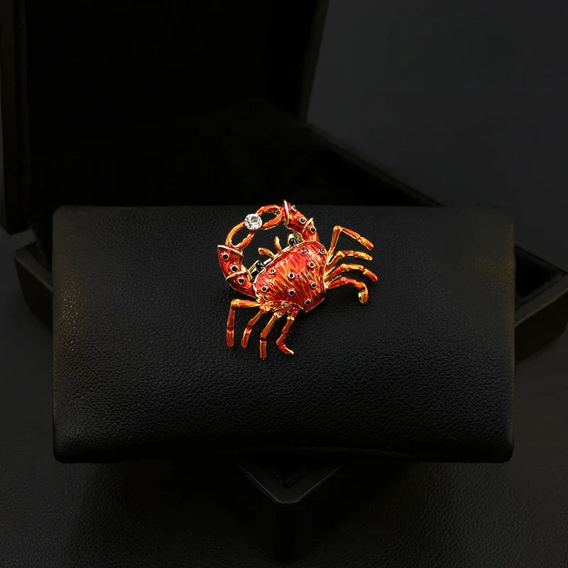 Red Crab Small Brooch Men Badge Women Suit Neckline Lapel Pin Enamel Corsage Clothing Accessories Rhinestone Jewelry 5820