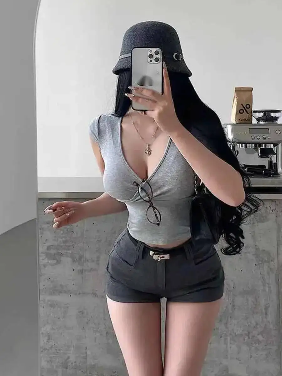 Pure Desire Spicy Girl Sexy Low Cut Kreuz V-ausschnitt Abnehmen Einfarbig Kurzarm T-shirt Top Frauen T-shirt Mode Frauen XWP8