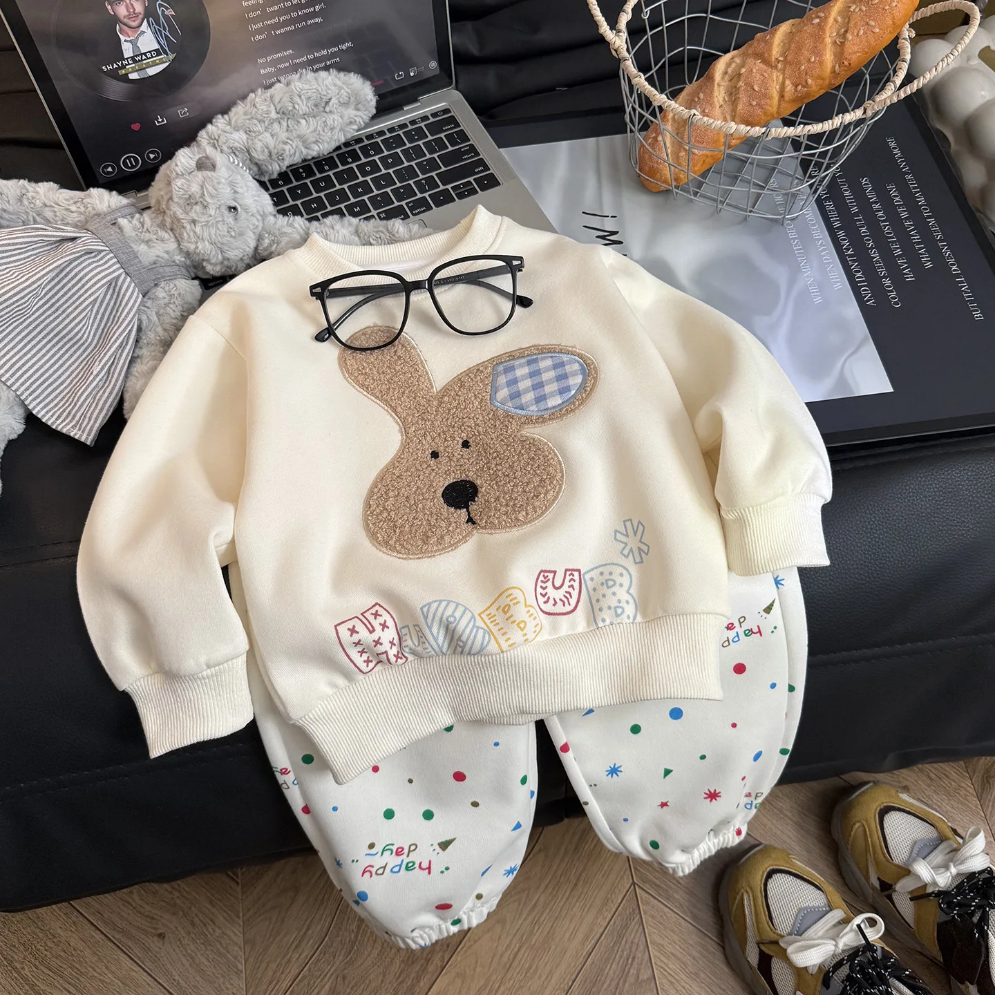2026 New Autumn Baby Boy Girl Clothes Sets Toddler Patchwork Bunny Embroidery Sweatshirt+Pants 2Pcs Kids Casual Tracksuit Outfit