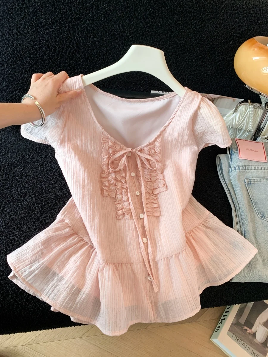 

Розовая женская летняя блузка с V-образным вырезом, короткими рукавами и оборками по низу, в корейском стиле, свободного кроя, повседневная одежда