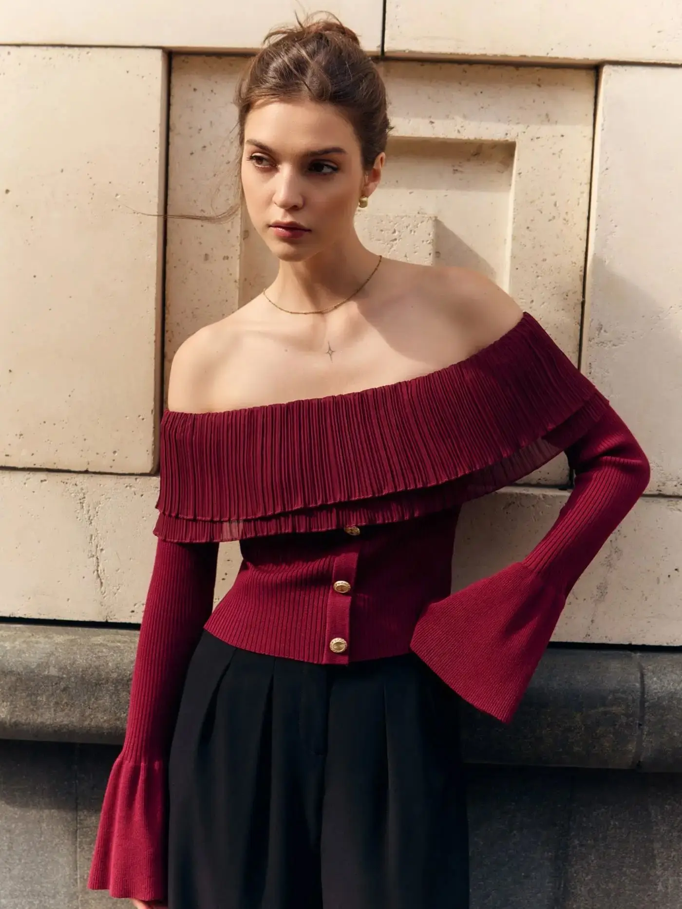 

Women's Off Shoulder Burgundy Knitted Sweater Sexy Pleated Single-Breasted Knitwears Pullovers Tops Sweaters Fall Fashion New