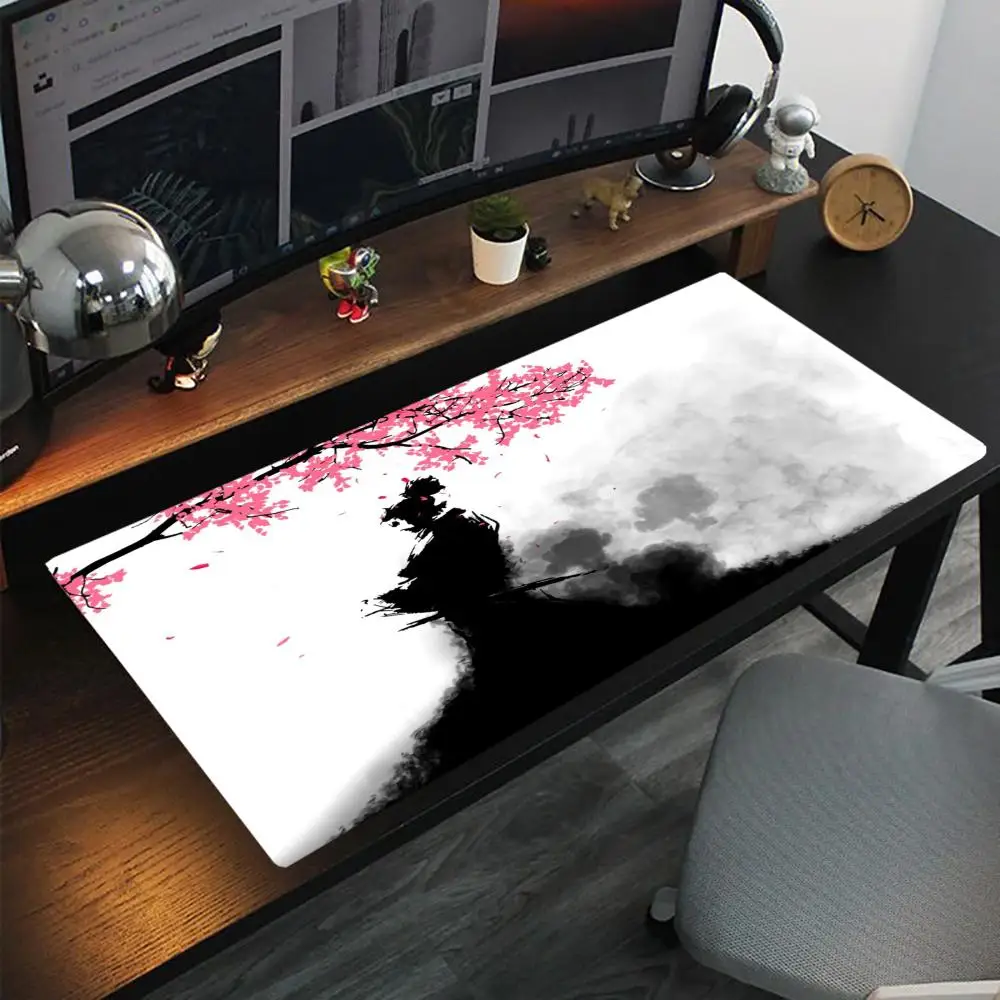 

Силуэт самурая под вишней Нескользящий моющийся коврик для мыши с резиновым дном, подходящий для работы, игр и офисной мыши.