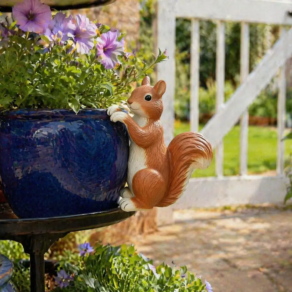 Resin Decor Planter Climber Squirrel Statue Resin Figurine Small Garden Decoration for Plant Pot Edge Display for Plant