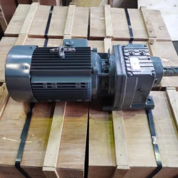 R Series Gear Reducer Equivalent Motoriduttore Motoreductor   Helical box   Motor