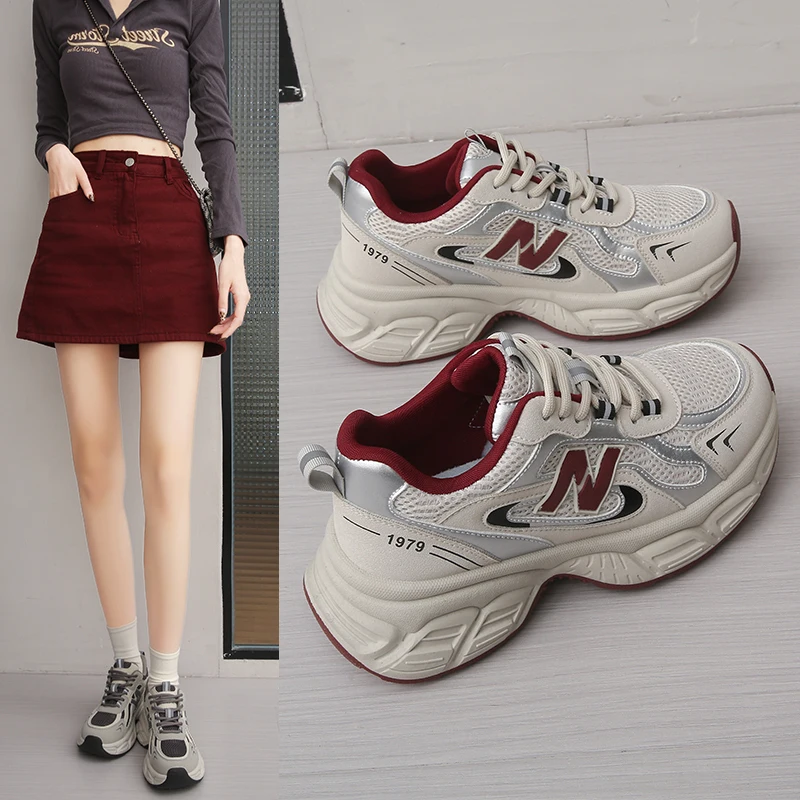 

Новые модные универсальные женские кроссовки на толстой подошве с платформой, дышащие, повседневные, спортивные (модель «Папины кроссовки») Весна 2026