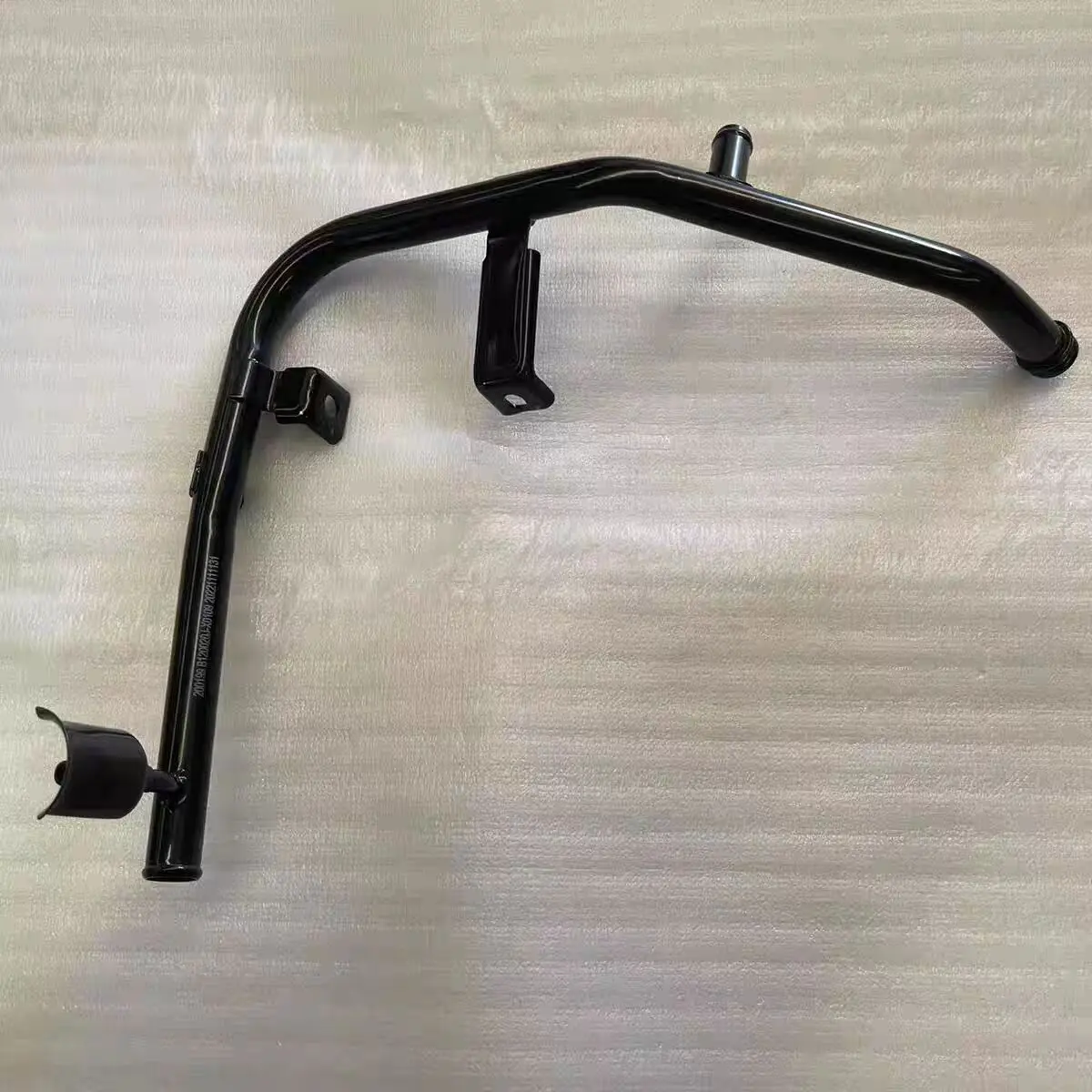 

Compatible for Dongfeng Fengshen AX7, AX5GS Engine Heater Return Water Pipe / Iron Water Pipe