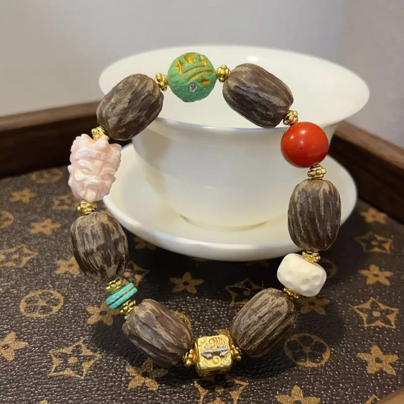 

Single Circle With Bezachilam Turquoise Bone Bracelet