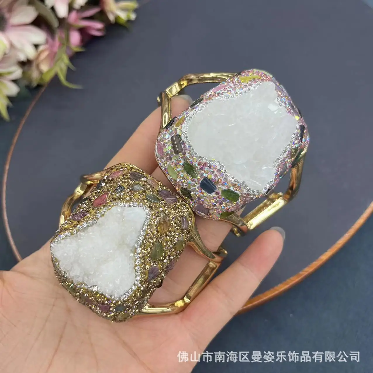 

DIY accessories Natural raw ore crystal medieval bracelet, French niche jewelry bracelet, personalized color retention full diam