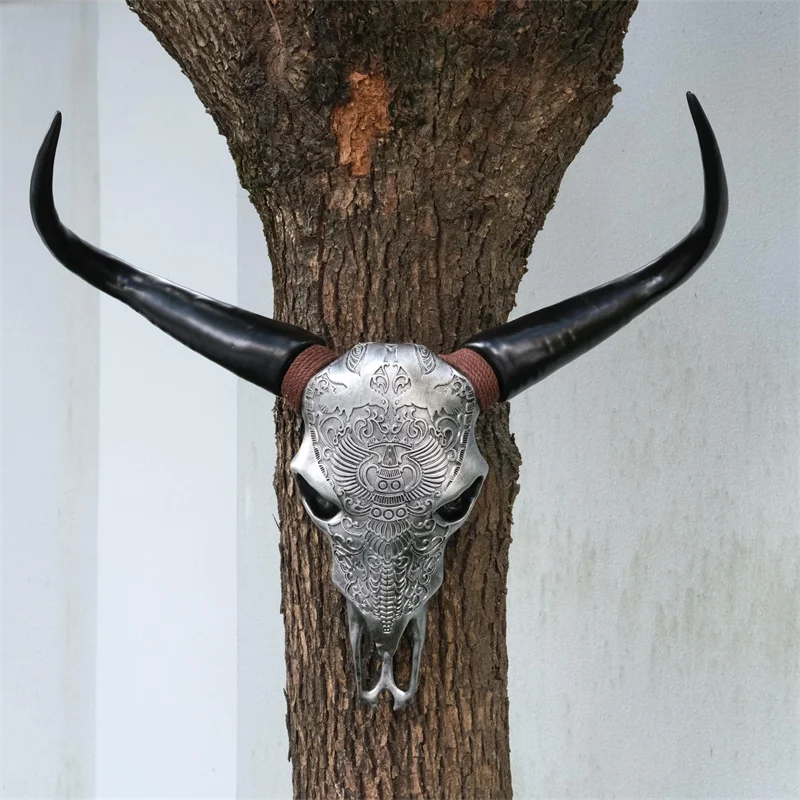 

Bone Inspired Bull Head Hanging Ornament - Resin Craft Realistic Details North American Style Home Yard Decorations Halloween