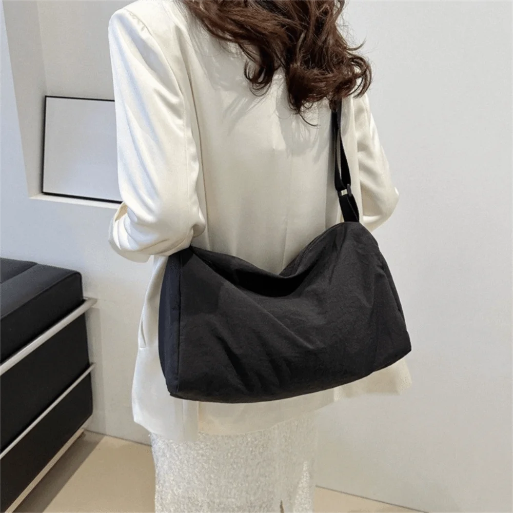 

Japanese Style Versatile Shoulder Bag Solid Color Large Capacity Simple Crossbody Bag Lightweight Harajuku Canvas Pillow Bag