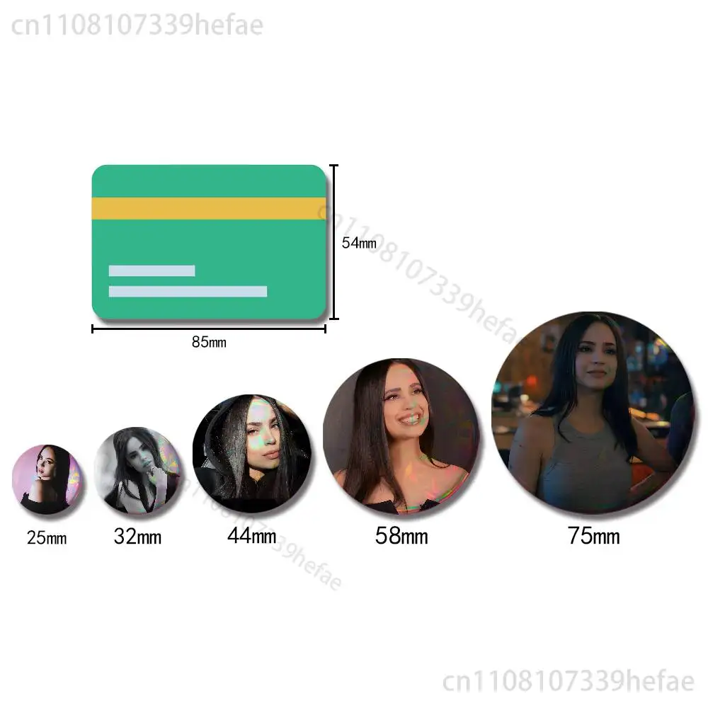 Actor S-Sofia C-Carson 32mm 58mm 75mm 44mm 25mm Anime Badges Brooches DIY Pins Decorations Birthday Valentine Gifts