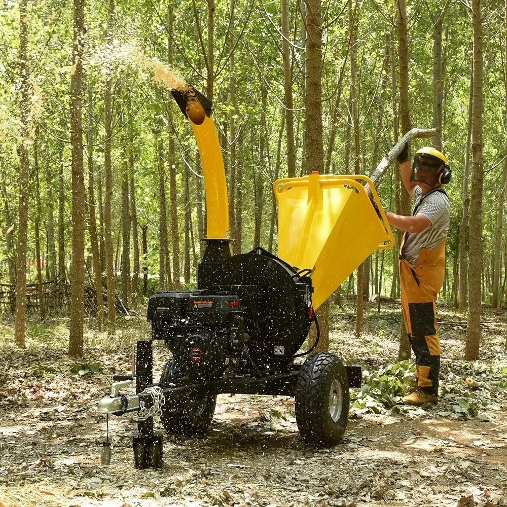 Mesin pencacah cabang kayu 15HP makan sendiri Trailer mount dengan Ducar B & S mesin bensin