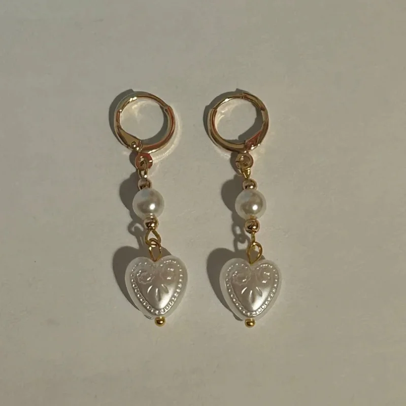 Engraved Pearl Heart Earrings，pure handmade，fashion exquisite，easy to wear, with any clothing， perfect gift