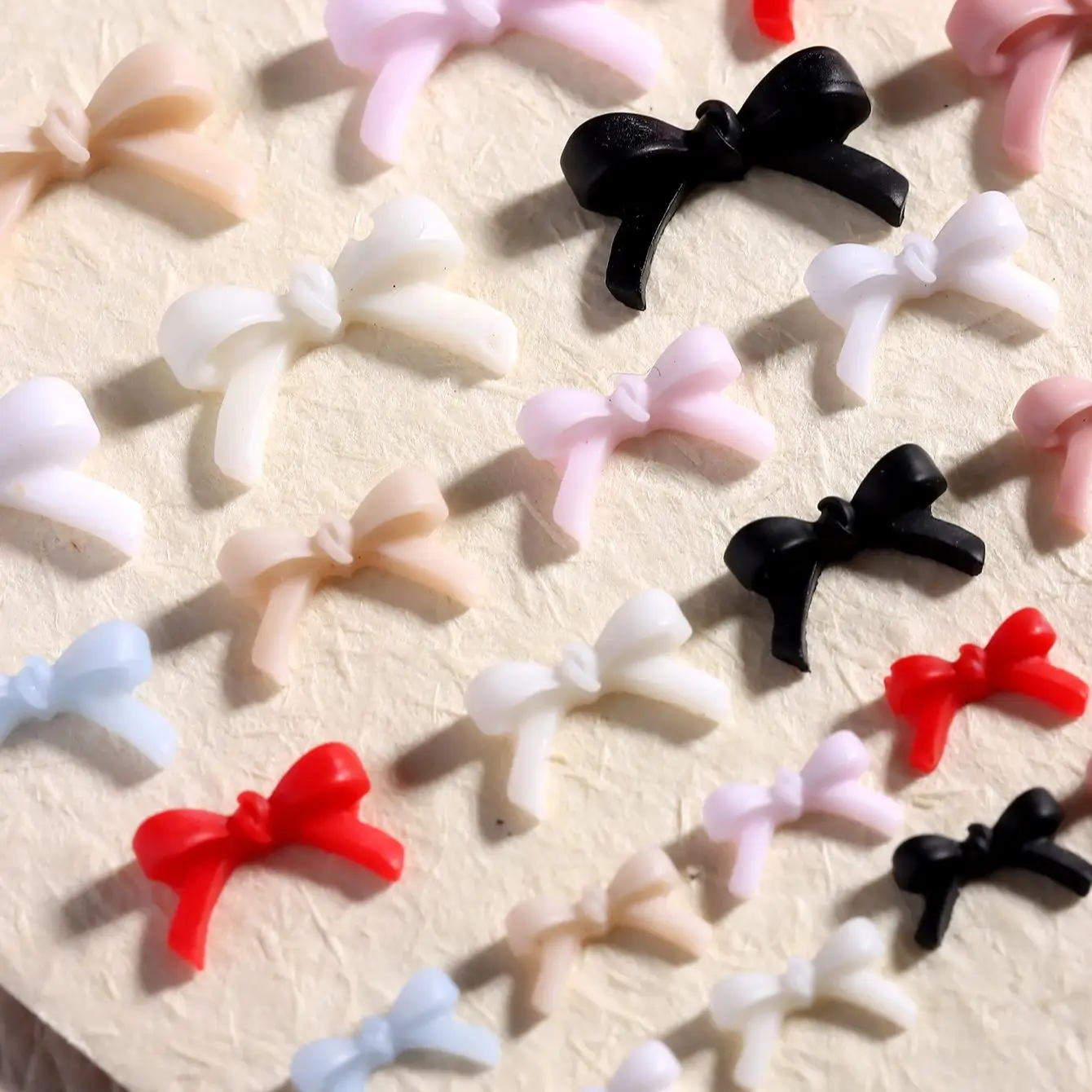 キュートなミニリボン3Dネイルアートデコレーション、マカロンリボンネイルアートデザインDIYレジンアクセサリーカラフルリボンボウネイルアートアクセサリー