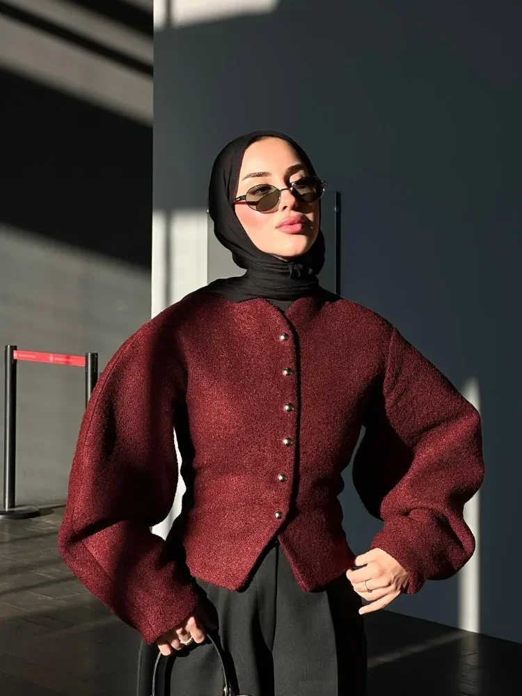 Giacca in lana tinta unita bordeaux Colletto alla coreana Chiusura con bottoni Capispalla lunghi da donna allentati 2025 Top da donna per pendolari di strada alla moda autunnale