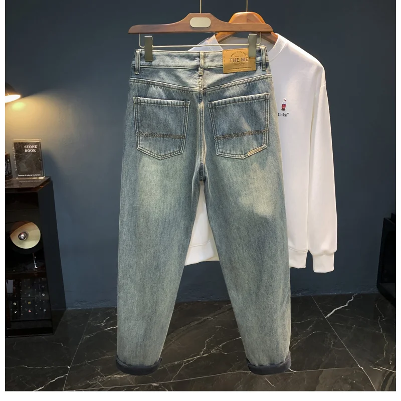 بنطال فضفاض أزرق فاتح جديد مقاوم للحرارة والباردة للرجال لشتاء 2025 مع جينز سميك من القطيفة #1