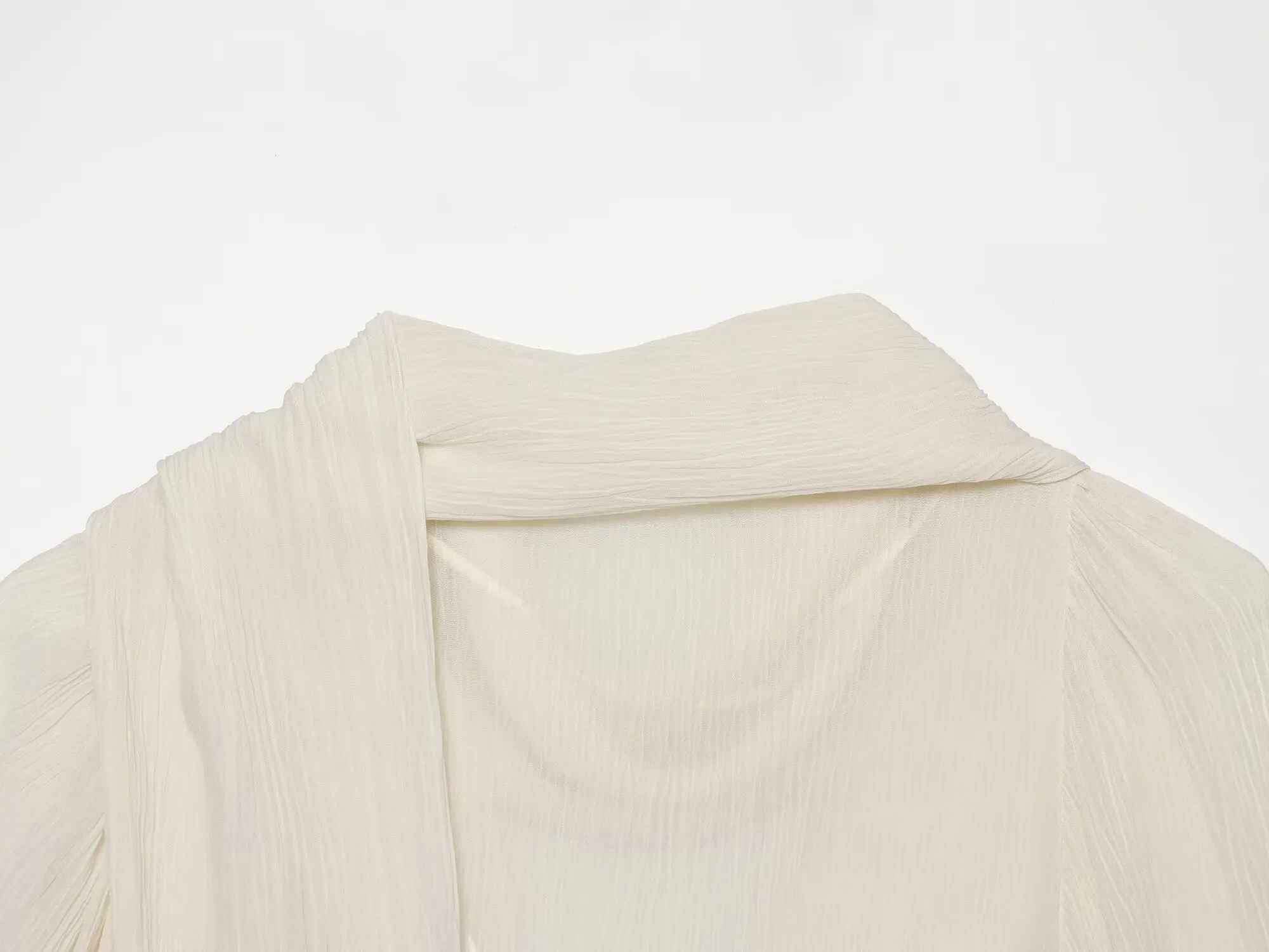TFMLN Damen Schal-Kragen Lose Bluse Elegante Langarm-Bluse mit Falten Modische Neue Frühlings- und Herbstmode Büro-Hemden – Detail 9
