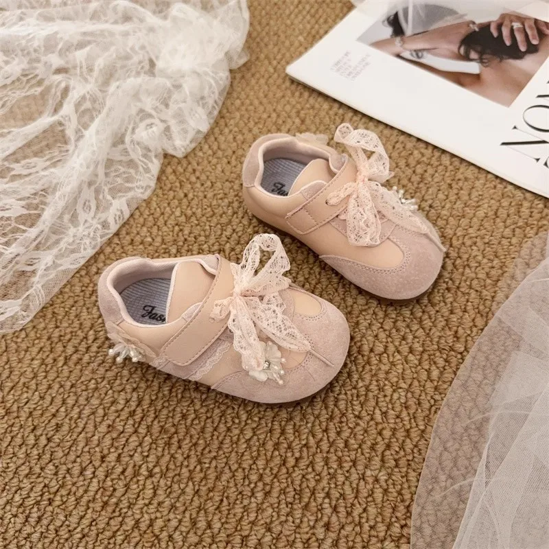 أزياء الفتاة الأميرة حذاء مسطح جديد الحلو الدانتيل Bowknot الاطفال عارضة أحذية رياضية المدرسة المشي تنوعا الأطفال أحذية رياضية