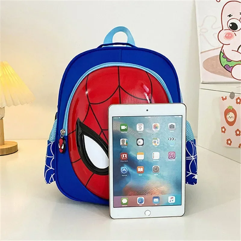 Marvel Cartoon dziecięce torby na ramię Spider Man tornister studencki Cartoon 3d Stereo plecak do przedszkola torby podróżne prezenty