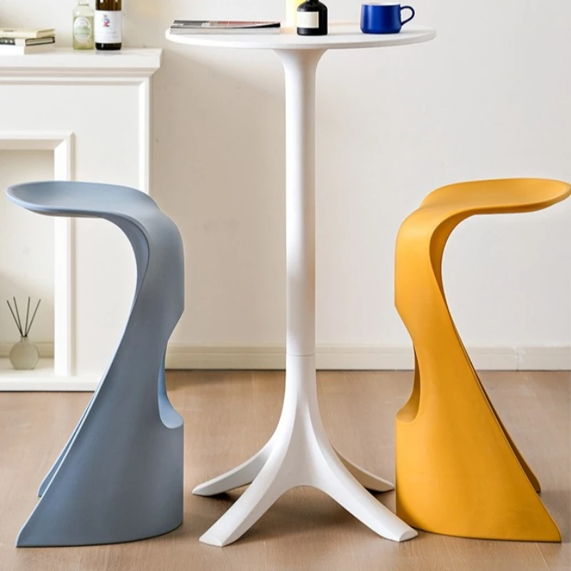 

Современные уличные барные стулья для патио и вилл, уличные барные стулья для ресторанов, популярные барные стулья для интернет-кафе, высокие стулья