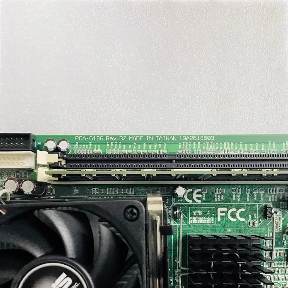 

PCA-6186 REV B2 PCA-6186E2 Industrial Motherboard Dual Network Port with CPU Memory