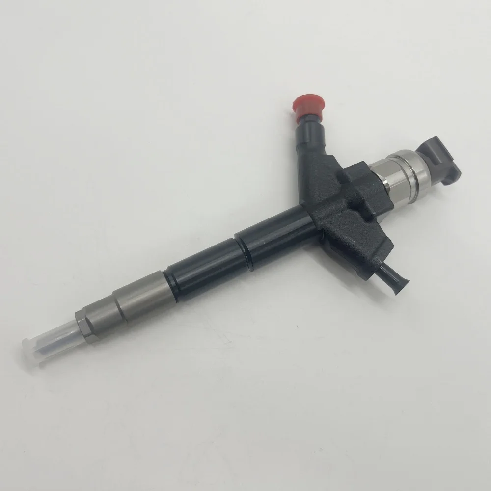 High Quality Diesel Common Rail Injector 295050-0901 16600-LC10B for Cabstar YD25 Euro 5 Nissan Navara 2.5L