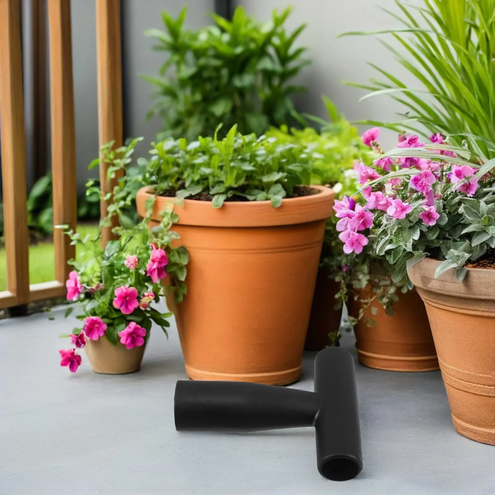 D Shaped Shovel Handles 3 Pack Black Plastic Replacement Grips for Garden Spades Forks and Digging Tools