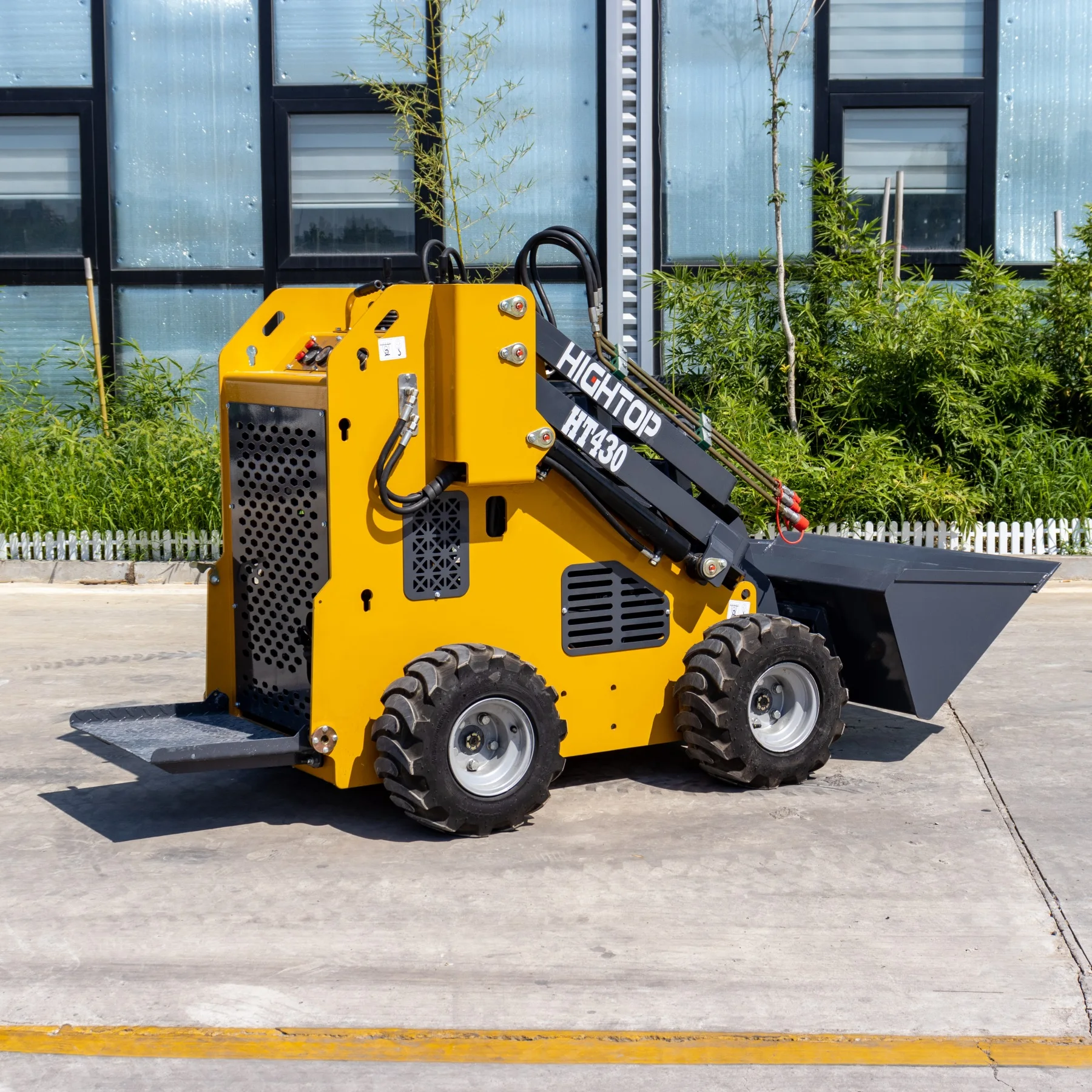 Minicaricabatteria elettrico con telecomando per 150 metri