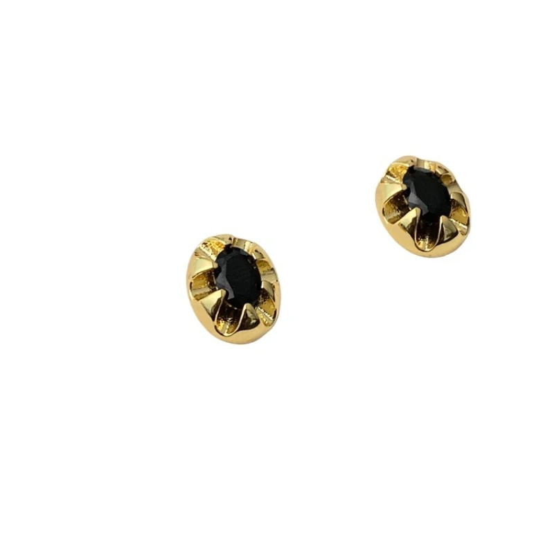 

Black caramel 925 silver needle basic texture retro small gold black color matching small stud earrings advanced sense